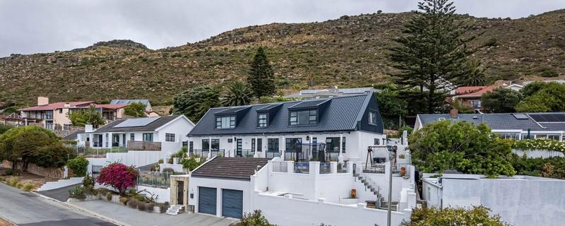 7 Bedroom Property for Sale in Fish Hoek Western Cape